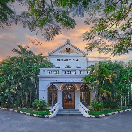 Royal Orchid Metropole Mysore Extérieur photo
