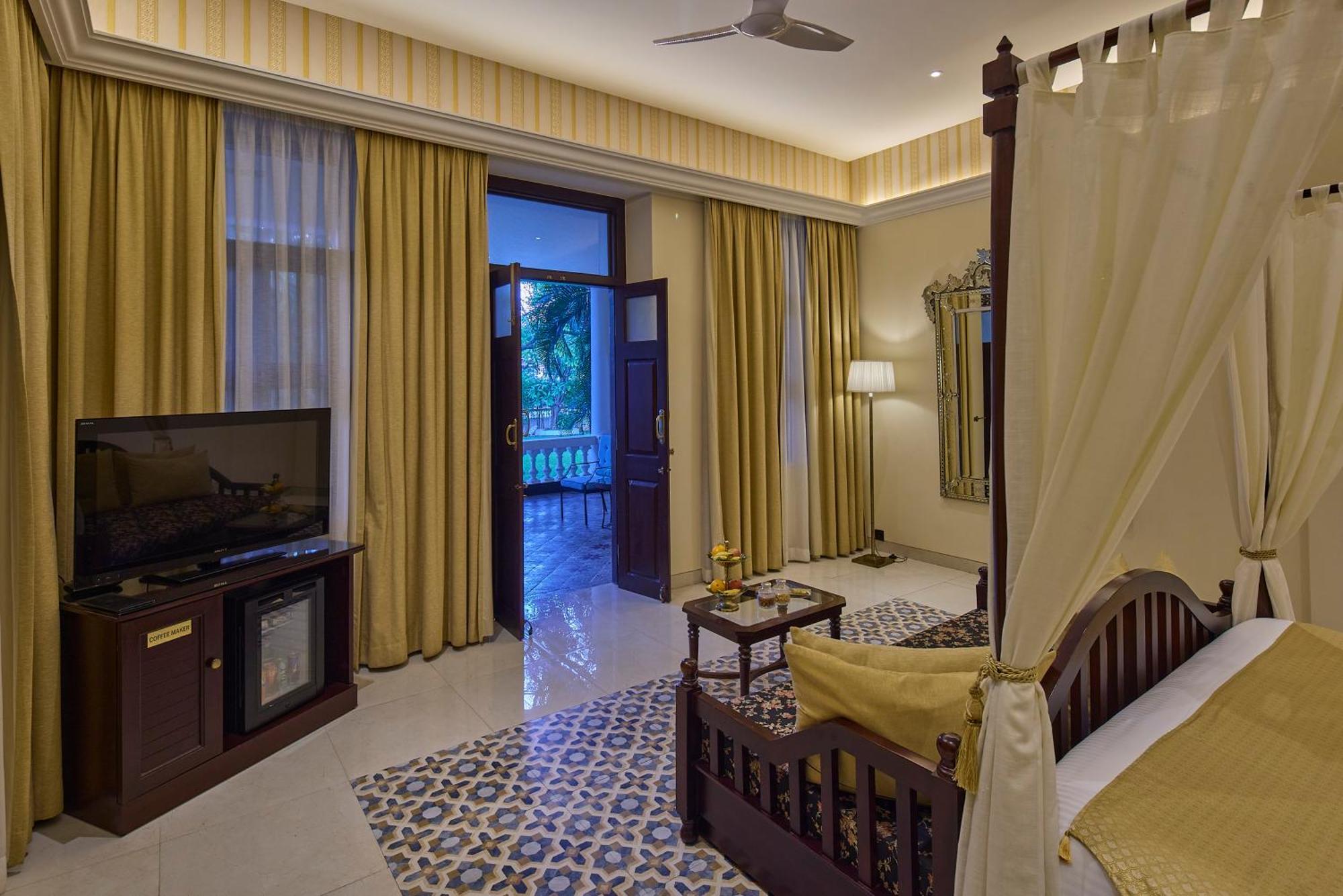 Royal Orchid Metropole Mysore Extérieur photo