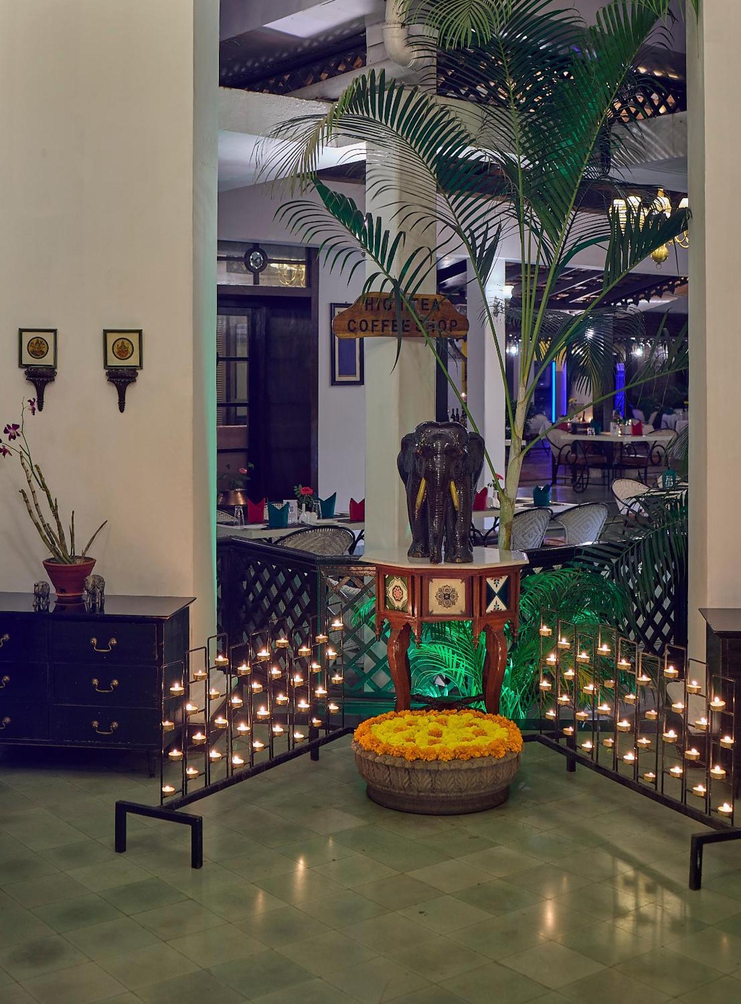 Royal Orchid Metropole Mysore Extérieur photo