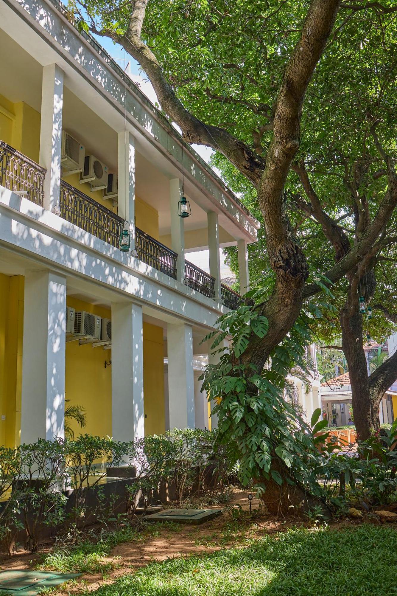 Royal Orchid Metropole Mysore Extérieur photo