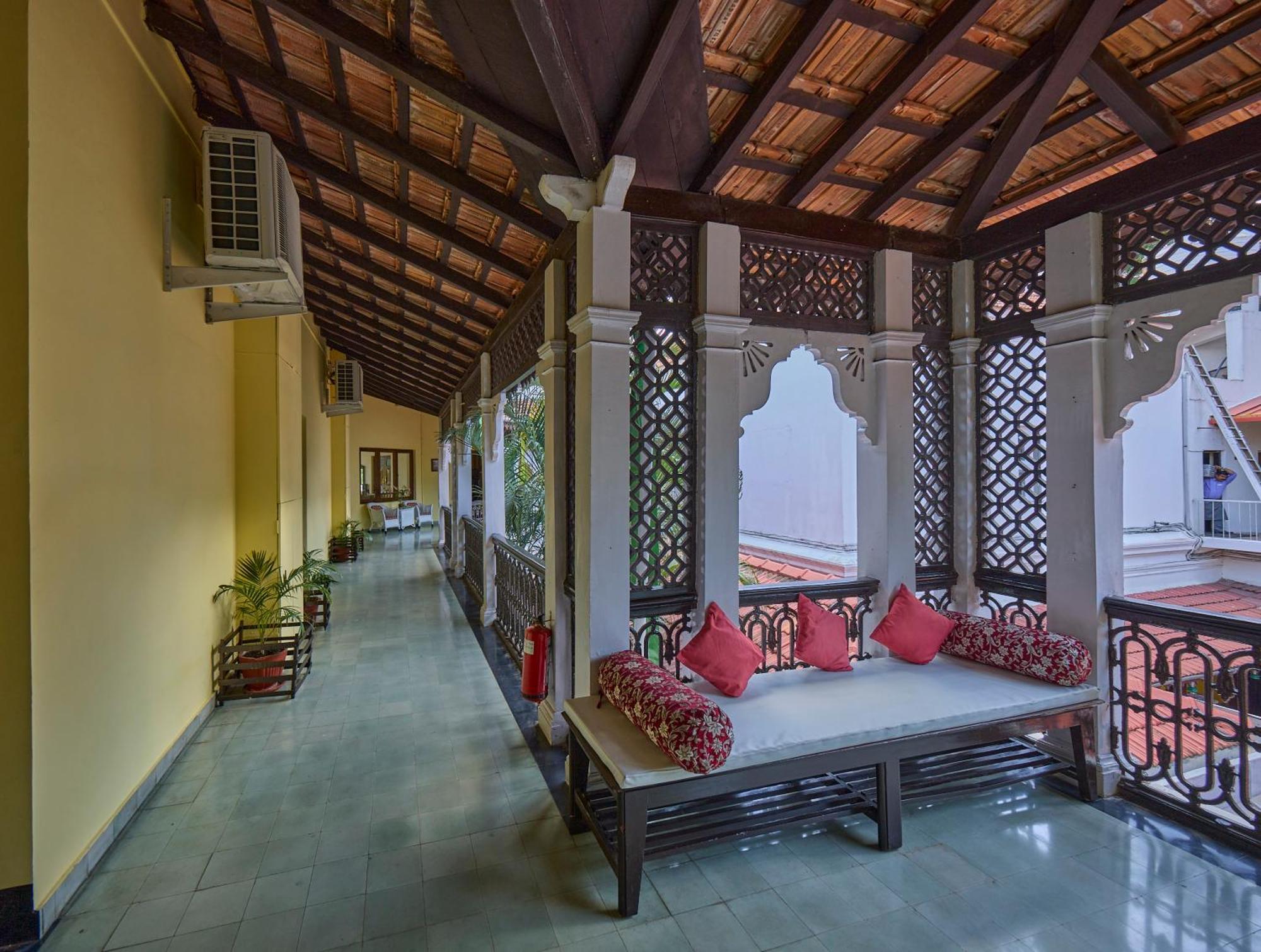 Royal Orchid Metropole Mysore Extérieur photo