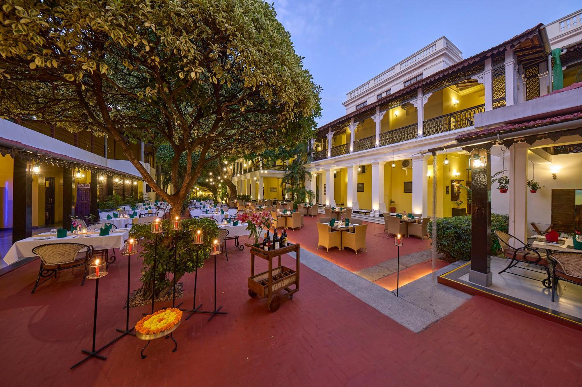 Royal Orchid Metropole Mysore Extérieur photo