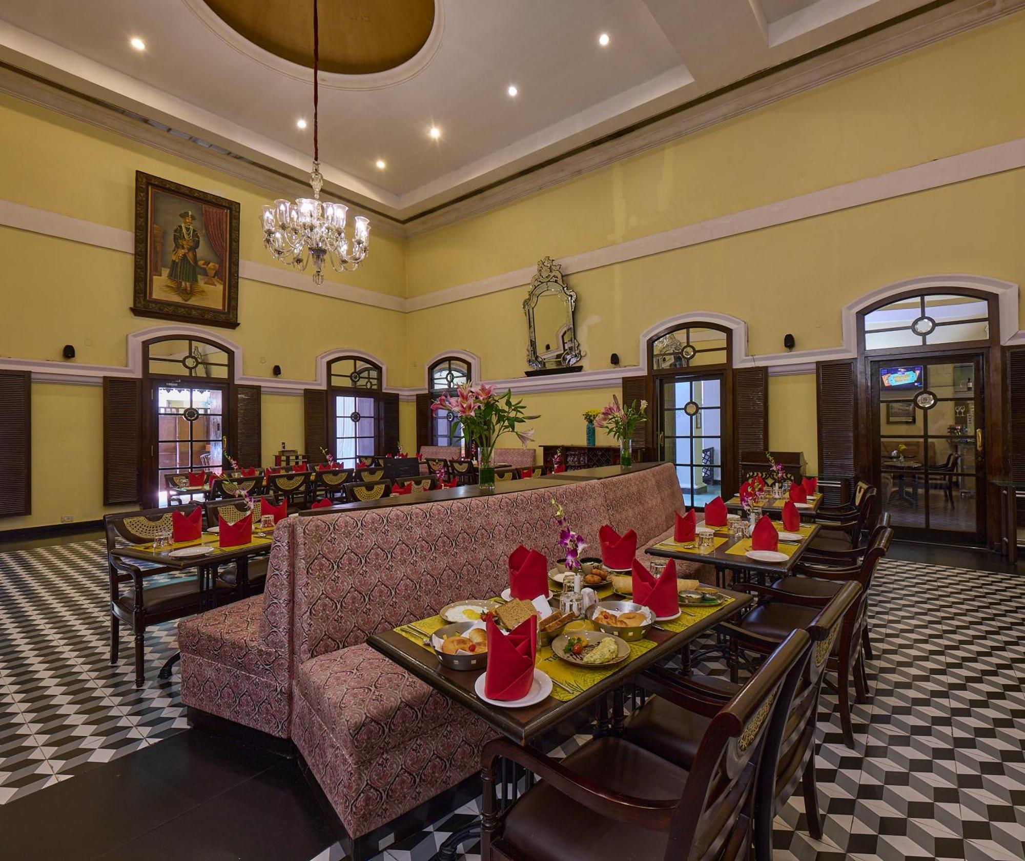 Royal Orchid Metropole Mysore Extérieur photo