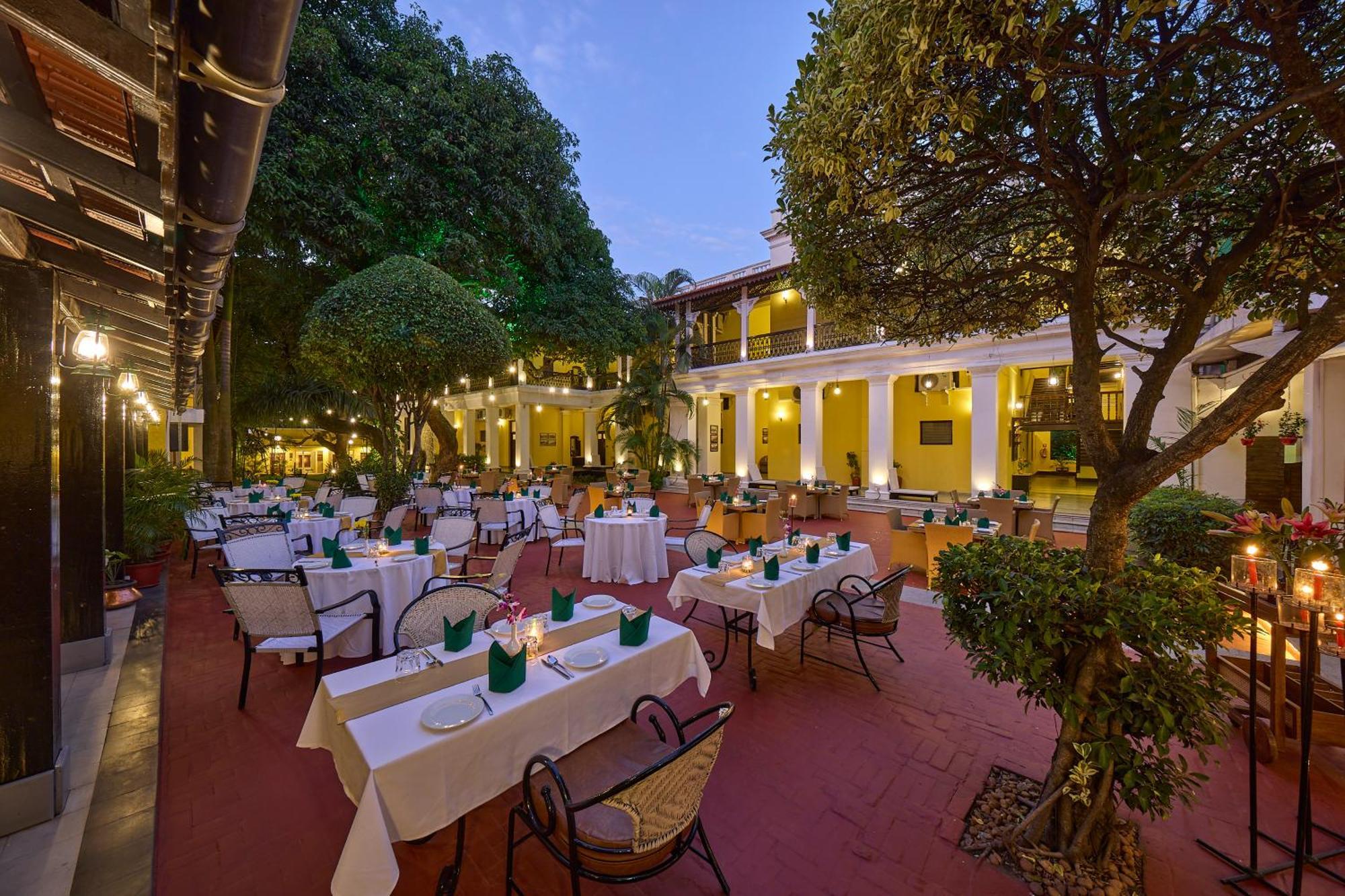 Royal Orchid Metropole Mysore Extérieur photo