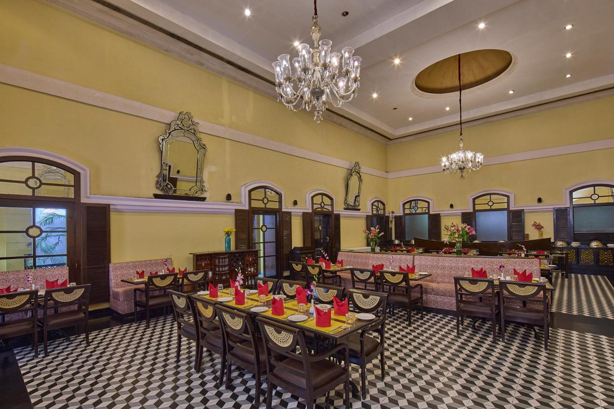 Royal Orchid Metropole Mysore Extérieur photo