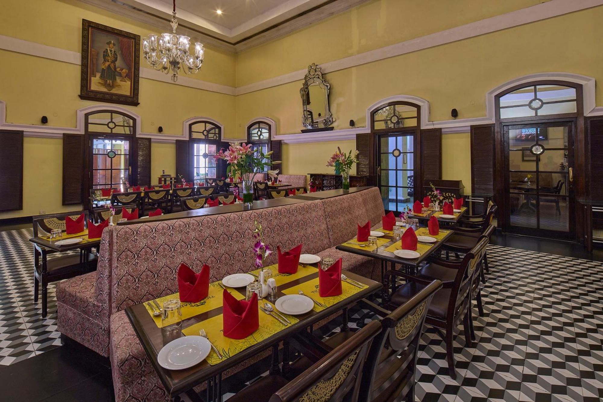 Royal Orchid Metropole Mysore Extérieur photo
