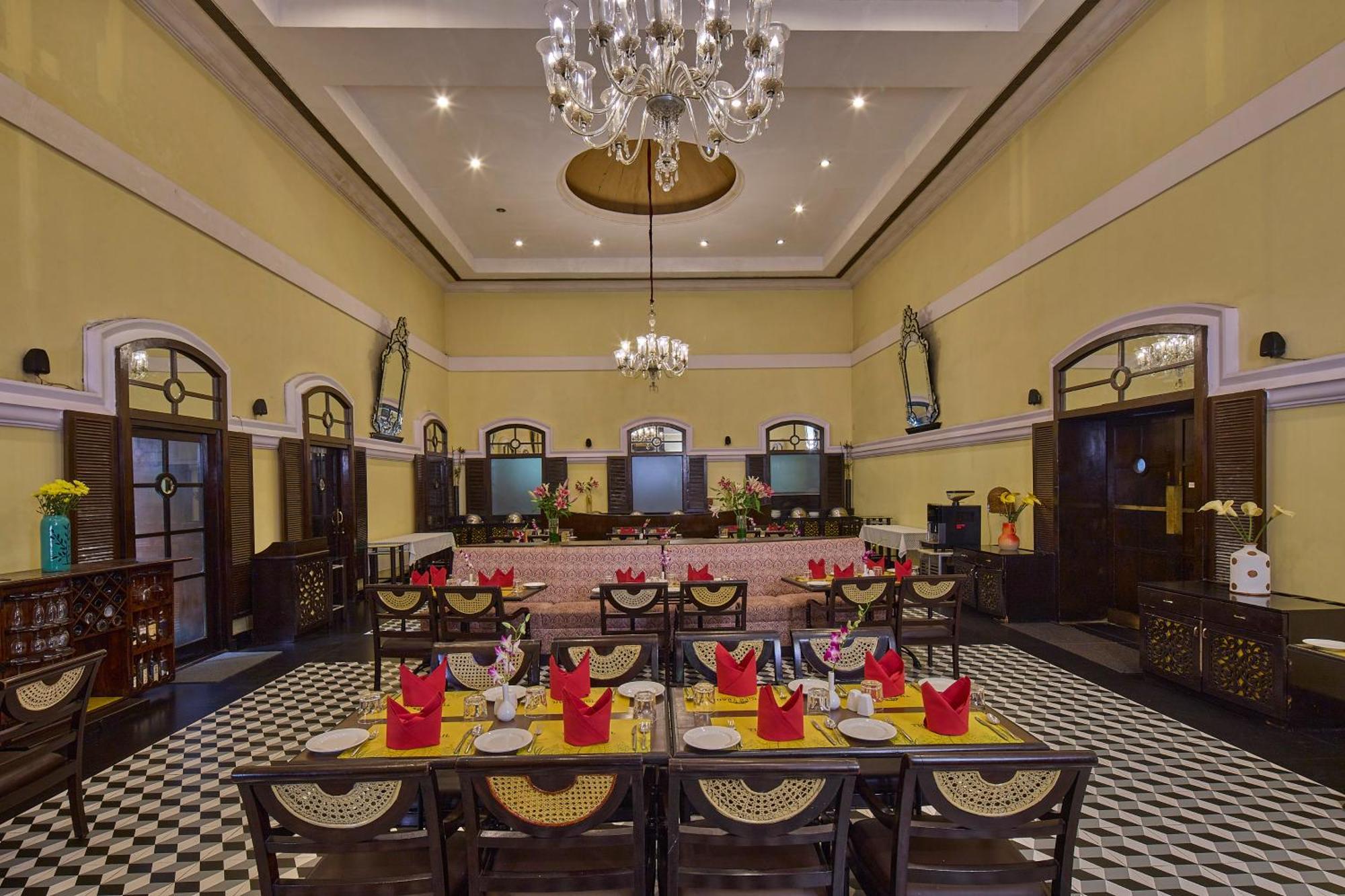 Royal Orchid Metropole Mysore Extérieur photo